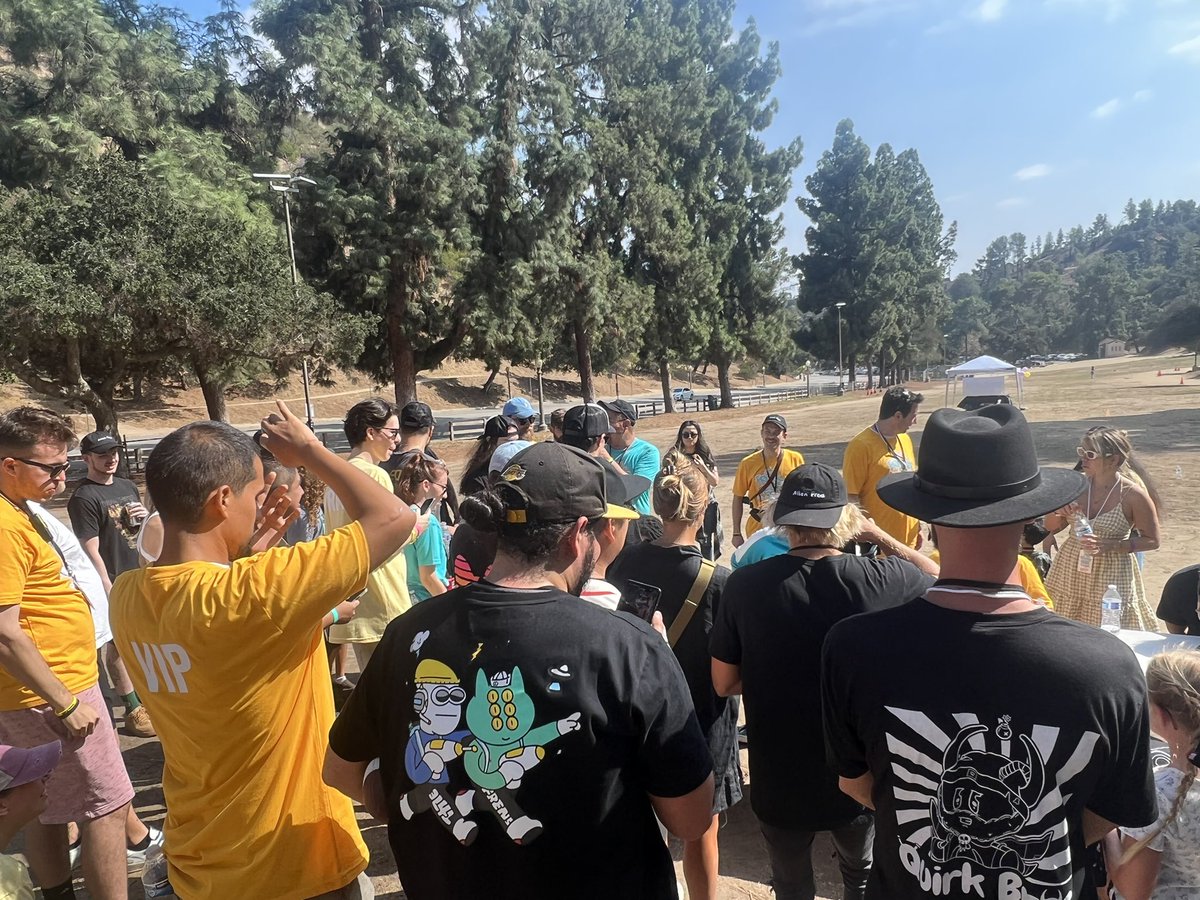 Day 1 of <a href="/TheFrensFest/">Frens Fest 🎉</a> was so fun that we couldn’t miss out on day 2! 🛸

The games were a blast to watch! There was definitely a competitive edge but everyone was so frenly

Today was a great example of how to get a community together for some bonding &amp; fun🫡💜 cc <a href="/alienfrens/">alien frens</a>