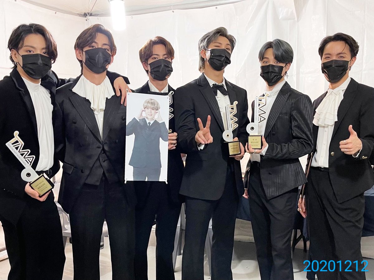 whitebunny93's tweet photo. ใThe FACT Music Awardsใ
โ2020(20201212)Online
โๅคง่ณ
โใชในใใผใบใใงใคใน
โใฏใผใซใใฏใคใใขใคใณใณ
โไปๅนดใฎใขใผใใฃในใ(10็ต)
โปใใใใใไธๅจ๐ญ https://t.co/L1IbbEnYGE