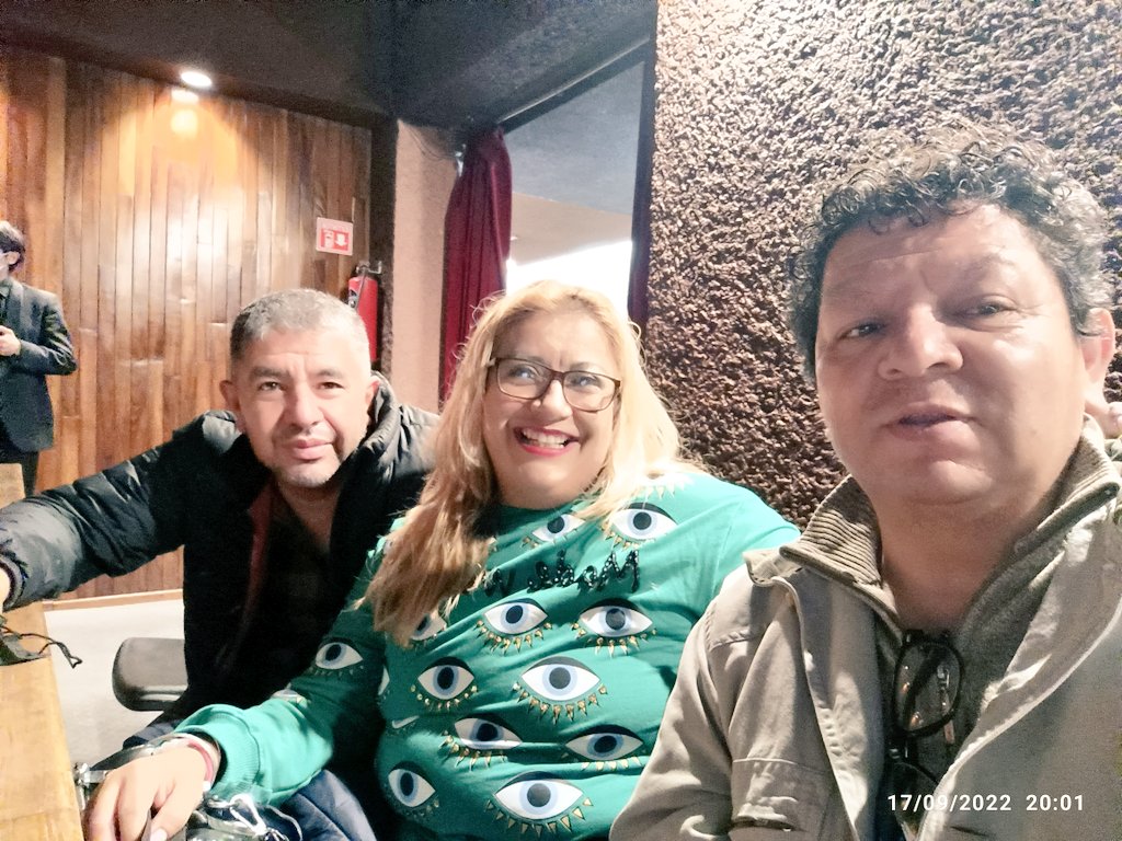 adris180380's tweet photo. En el teatro #ForoLenin #Poe #Elmaestrodelterror https://t.co/ttJRbbV81w