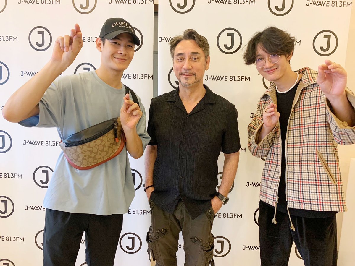 J-WAVE TOKIO HOT 100 tweet media