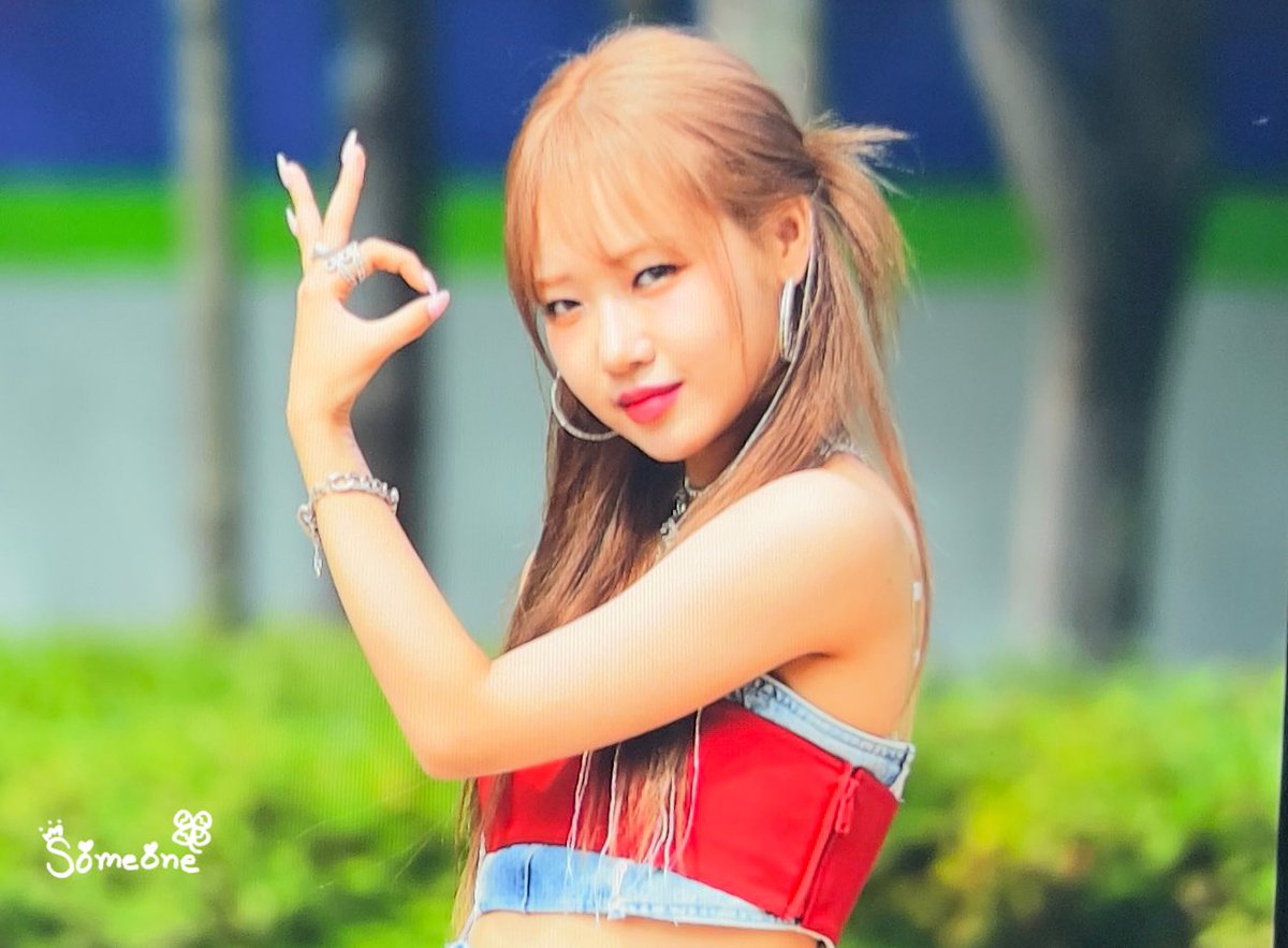 yoovjung's tweet photo. SOMEONE_1112:220918 미니 팬미팅 프리뷰

#최유정    #CHOIYOOJUNG    
#Sunflower #선플라워   #Sunflower_PEL     
#WekiMeki https://t.co/7ChPMI5P7N