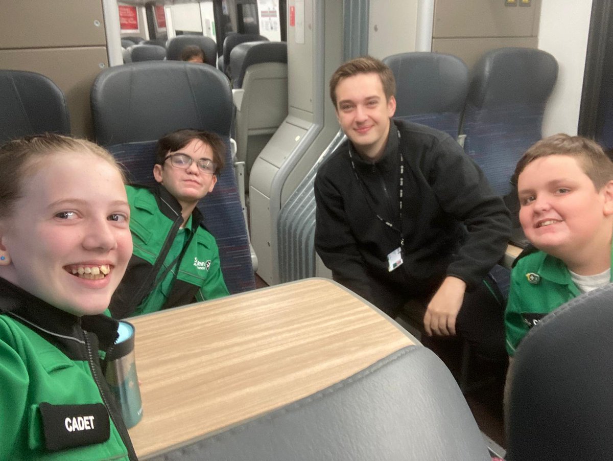 #AskUs where we are off to!

We are off to London to support Operation London Bridge with the rest of the <a href="/SjaNorwich/">SJA Norwich Central</a> crew!

#norwichcentralontour #SJACadetsInLondon #oursjaday #stokeholycrossontour