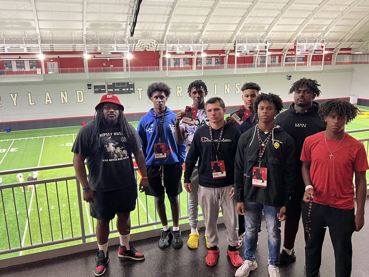 MoneyManBryan3's tweet photo. I Wanna Thank @GJrWorth For The Gameday Invite Vs SMU And Showing Us Around! My Guys Enjoyed Themselves! @TerpsFootball @BallCoach34 @BishopIretonFB #FlyWithBi https://t.co/Bl5pJT3BDG