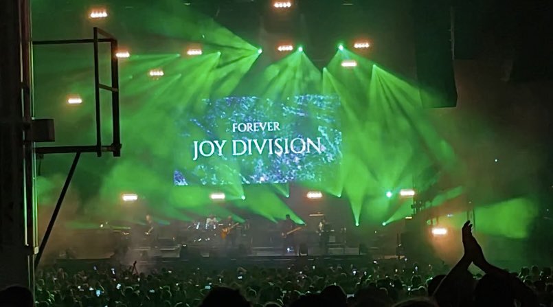 lisamwake's tweet photo. Amazing show tonight 🔥🔥 #TheUnityTour #NewOrder #PetShopBoys #BudweiserStage #Toronto https://t.co/TwjQvKdCLc