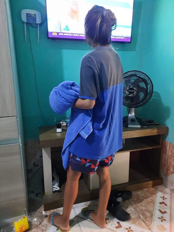 Dormi com uma princesa, quando acordei me deparei com esse mano