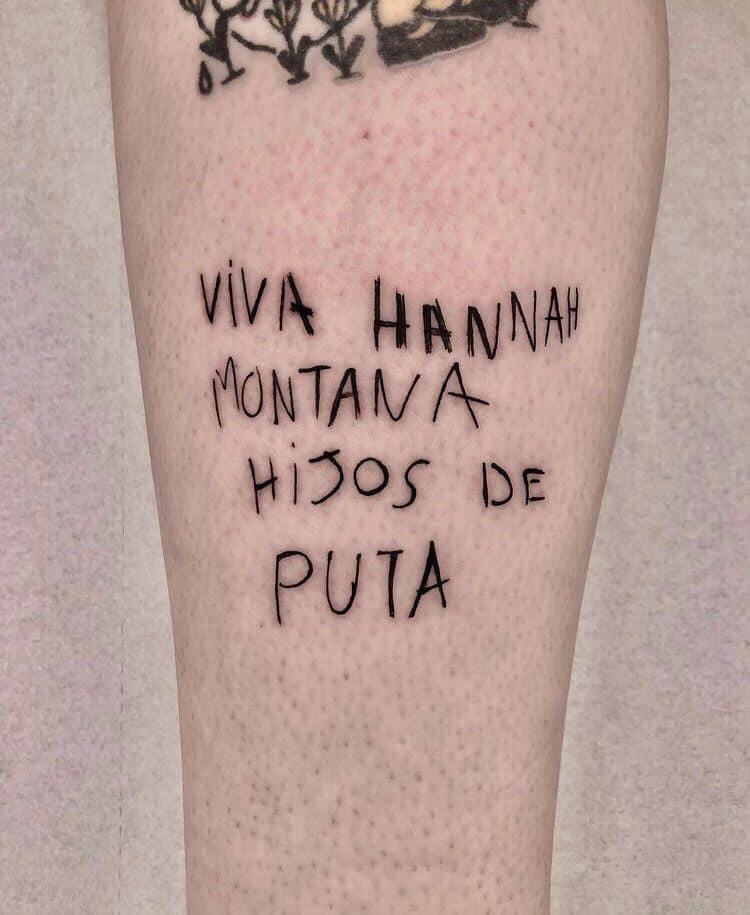 HannahMposting's tweet photo. “Un tatuaje debe tener mucho significado”

Mi tatuaje: https://t.co/x5NkY6ofyb
