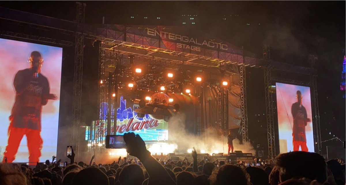 KirschmannAlex's tweet image. @KiDCuDi @moonmanslanding thank you for the greatest night ever.