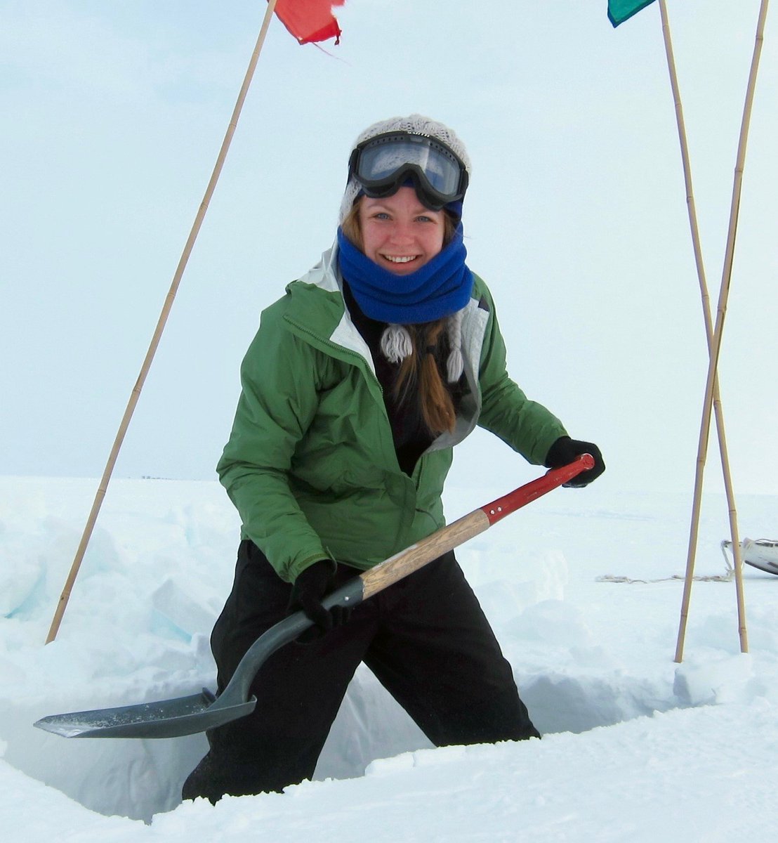 This is Morgan, one of our impressive #100polarwomen of the week. She works in both research and the polar science-policy nexus, with a strong focus on gender and climate. Check out what she has to say on our website: womeninpolarscience.org/100polarwomen/