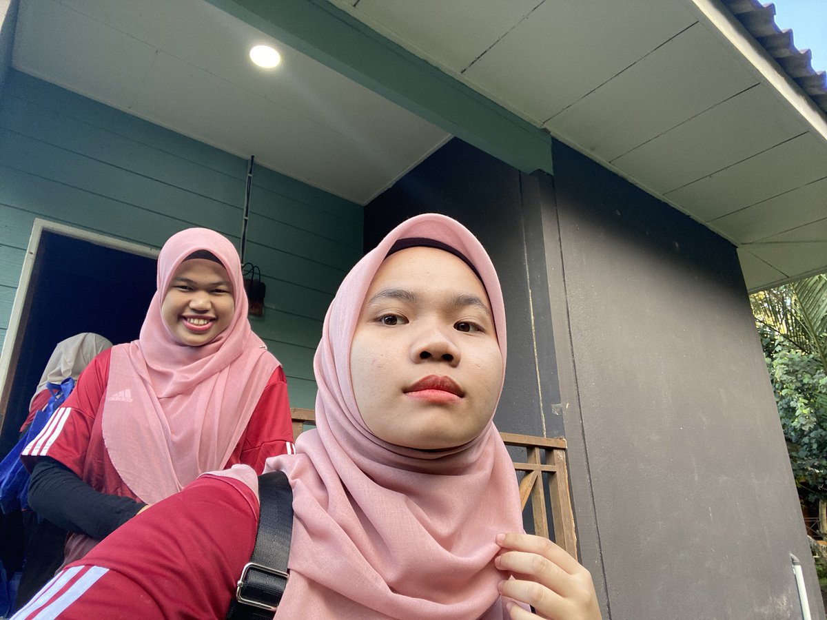 dirikuuberharga's tweet photo. Done Waste to Wealth programme di Teluk Renjuna. It was great✨. Terima kasih kepada yang terlibat✨🫶🏻🥹
#DiscoverFSB
#sustainablescience https://t.co/VRCH5sSdYm