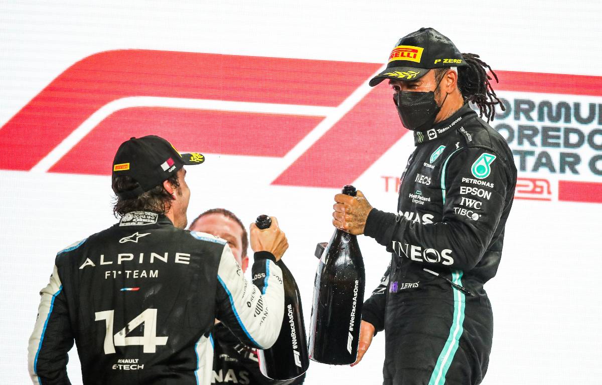 dani_liro's tweet photo. No somos conscientes de lo increíble que es la temporada de Fernando teniendo en cuenta que acaba de cumplir 41 años.

Aplausos también a Lewis que después de ganarlo todo y romper todos los récords, le das un coche que no está para ganar el mundial y sigue sacando el martillo. https://t.co/ugojJiVgAO