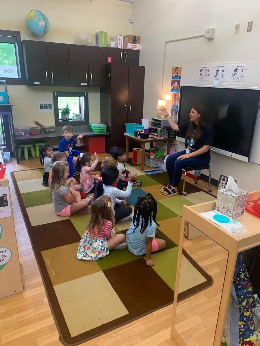 Heather Santiemmo tweet media