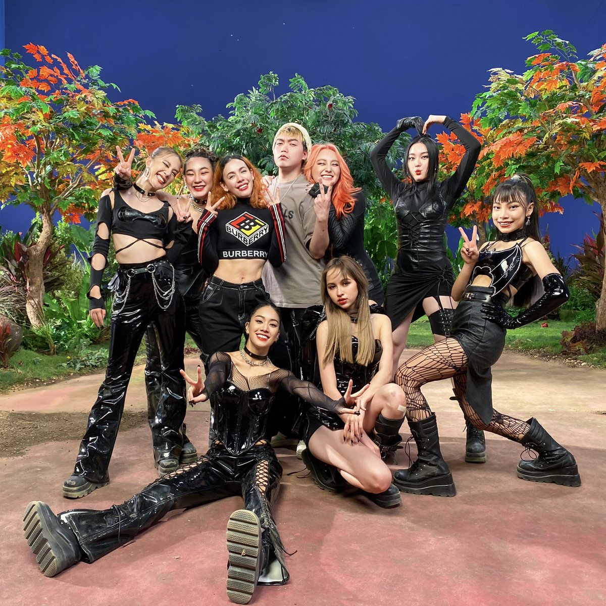 KittyKMaryteres's tweet photo. Dance performance มาแล้ว ชอบมั้ย ชอบมั้ย? 🫠
#4EVE
#Jackpot_Performance https://t.co/K0KDGJMWXb