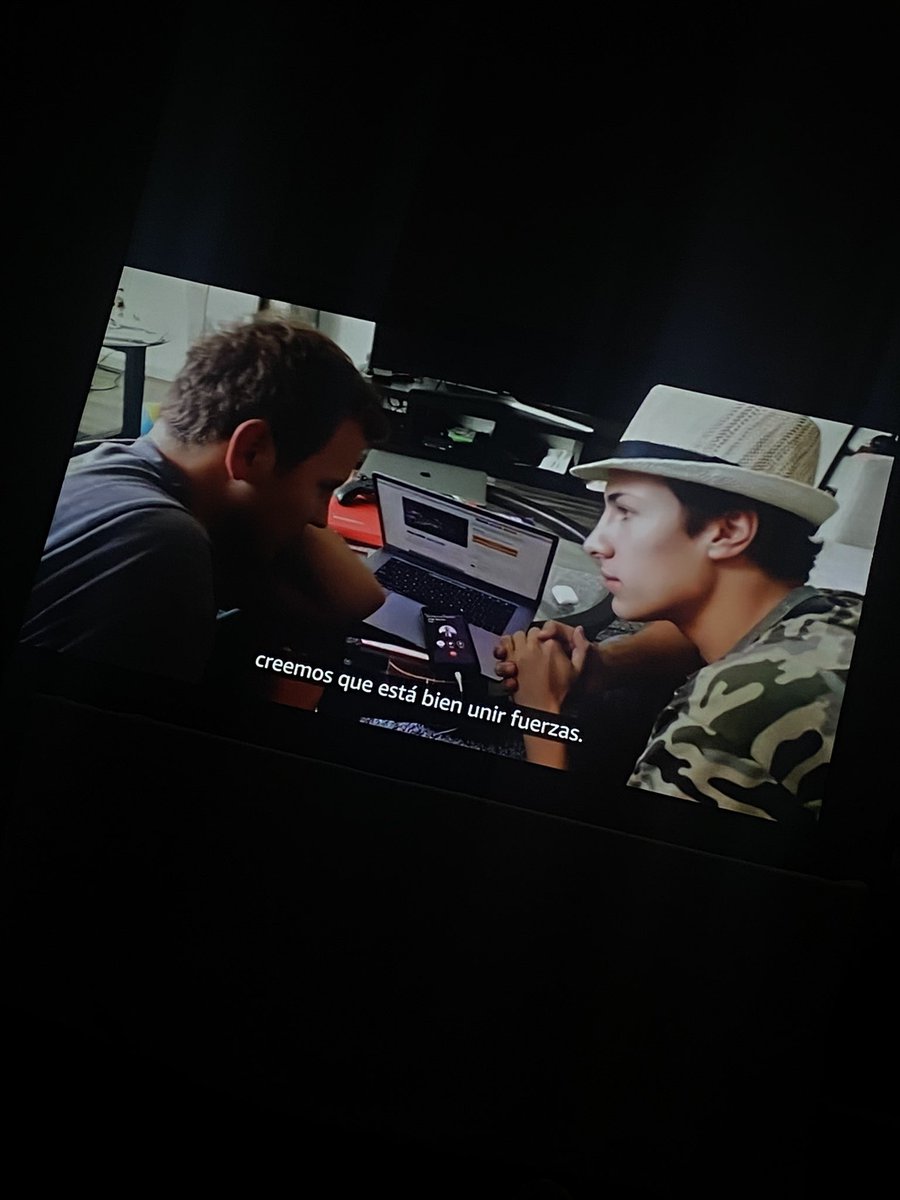 Nico_Productor's tweet photo. Viendo el documental #13:14 de @JuanpaZurita desde #chile 🇨🇱. Arriba la gente como Juanpa 👏🏼👏🏼… no mas #Haters . Que buena red es #lovearmymexico https://t.co/umiVsyUmMP