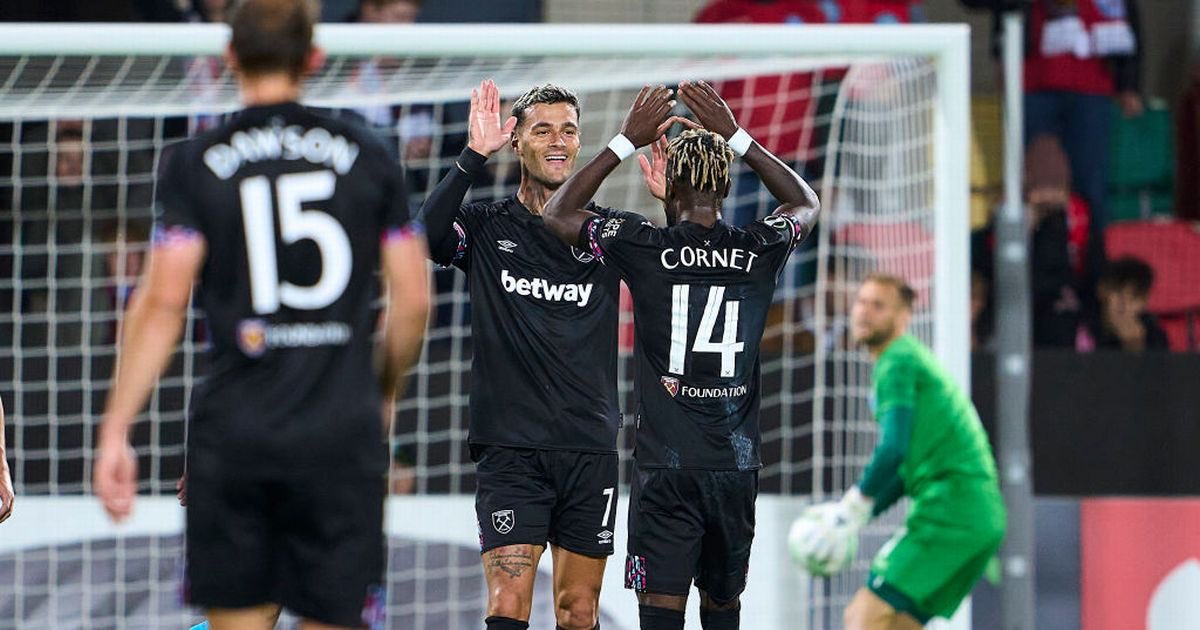 WHUFCFZ's tweet photo. IT’S MATCHDAY!!!
Today we travel to Goodison Park as we take on Everton in our final game before the international break. We got the win on Thursday, so let’s hope we can get the points in the bag and make it two wins from two this week.
COME ON YOU IRONS!!!
#WHYFC #COYI https://t.co/Q8oF3zfRIh