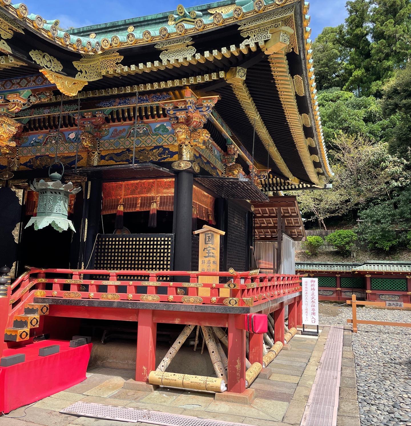 4 pic. 動画撮影失敗してましたので写真ですが石段をご覧ください。 https://t.co/qaSrFxruM4