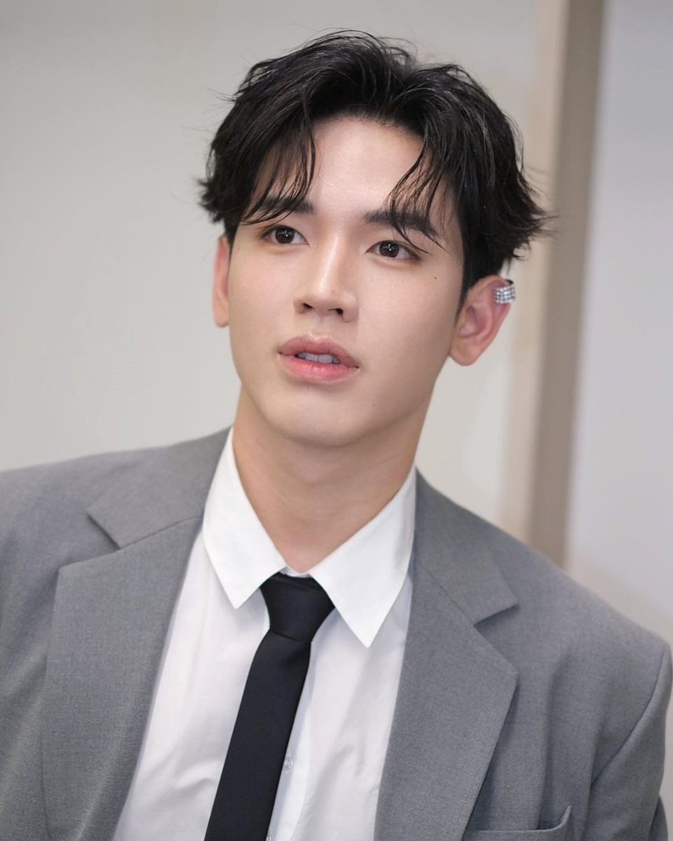 NewwieeLooks's tweet photo. He's like unreal 😍🥹

[ #Newwiee #นิวฐิติภูมิ #ฮันนี่ ] https://t.co/658EfzYIVB