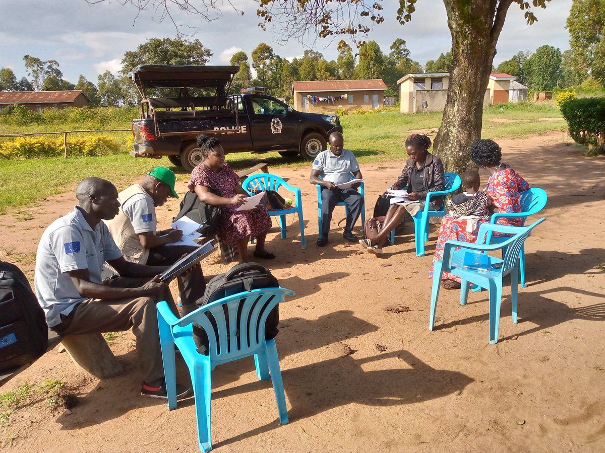 NAFOPHANU's tweet photo. With support from @AKF_EA we are conducting data verification sessions with expert clients to establish the project contribution to HIV prevention, treatment and care in Arua
@EuropeanUnion12
#AKFCOVIDproject
#BeyondMyPill
#EndAIDS2030Ug https://t.co/PNrQtouOjy
