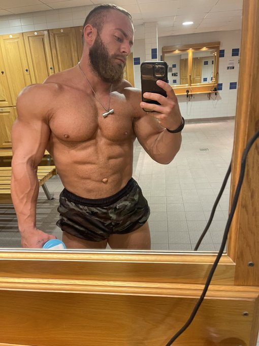 Feel free to help me grow 👉 https://t.co/5q16Y87pZd https://t.co/aeb271Ayl9