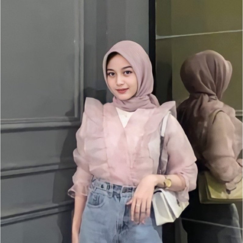 nacoffeno's tweet photo. ୧°˖ aku punya rekomendasi korean blouse cantik nihh 🌷💗

⭐ rate 4.9 | 🔗 https://t.co/2Gzs8aejtQ

Tags° Natalie  |  #YoonA  |  Minggu  |  PJM1 IS COMING  |  Miho  |  GrabFood  |  #LittleWomenEp5 https://t.co/Uf0rifju5T