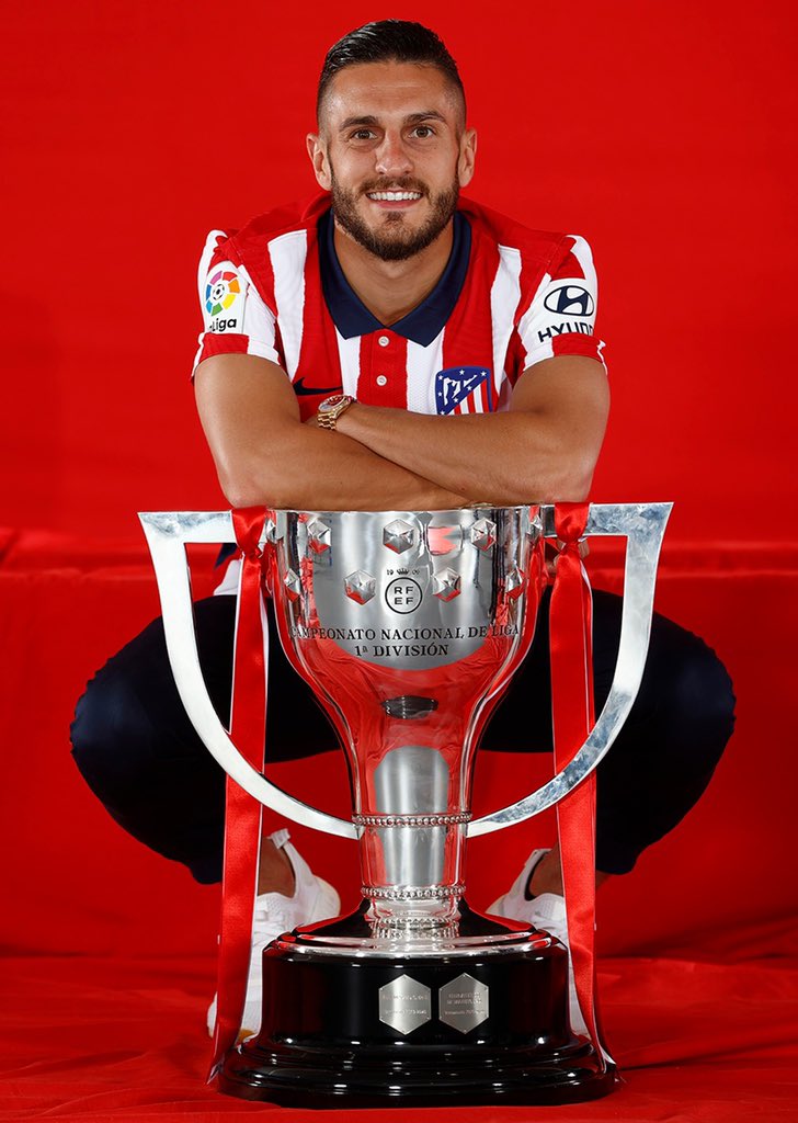 la_colchoneria's tweet photo. Nada puede estropear el hito que va a alcanzar hoy este señor. Koke va a disputar su partido su partido oficial 553 con el Atleti, alcanzando a Adelardo como el jugador con más encuentros en la historia del club. 14 temporadas, 8 títulos...LEYENDA! https://t.co/ewkQ17CIdA