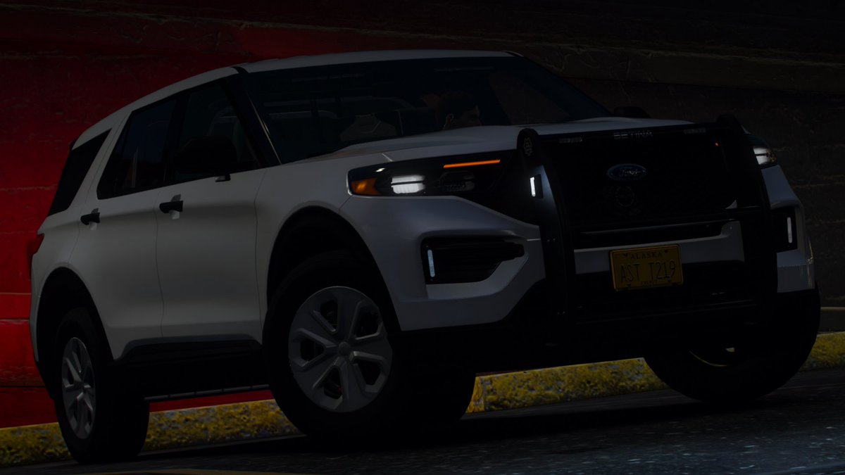 alaskagamingus's tweet photo. Here at AlaskaPD, our supervisors are always here to lend a helping hand to our troopers. We are here to help guide you along the way. Wanna become a supervisor? Click below and join today

https://t.co/ge0C8OSPa3

Photo Credits: [G. O'Conner] 

#FiveM #roleplay #AlaskaPD #Alaska https://t.co/Qjb5w41ZAY