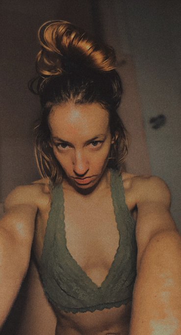 Attitude and Idgaf on 100000 https://t.co/dN5BuqMSxA