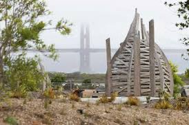 Benioff's tweet photo. I’m spending this glorious San Francisco Pre-Dreamforce weekend in SF’s new Tunnel Tops Presidio Park—14 acres of paradise on the bay. I love “The Outpost” Childrens playground &amp; “Field Station.” Did you know it’s the same  designer as NYC High Line. Totally FREE &amp; open to all. https://t.co/gZVa8a5Vsa