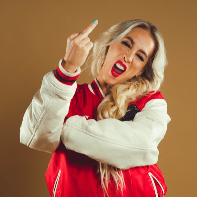 adrianabowen's tweet photo. #NuevaFotoDePerfil https://t.co/QGl4NdB8ft