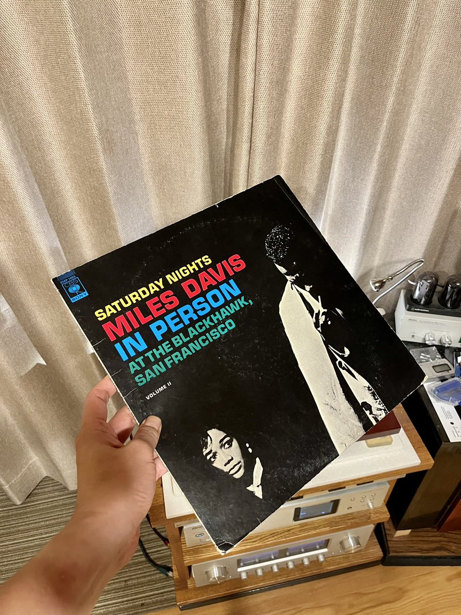Miles Davis✨🎺
In Person.Saturday Night At The Blackhawk.San Francisco🌉 Vol.2

Well You Needn't✨
Fran-Dance✨
So What✨
Oleo✨
If I Were A Bell✨
Neo✨✨✨🎺

Colombia CS 8470
CBS 20AP 1403

#jazz
#vinyl
#audio
#tonight_best_album