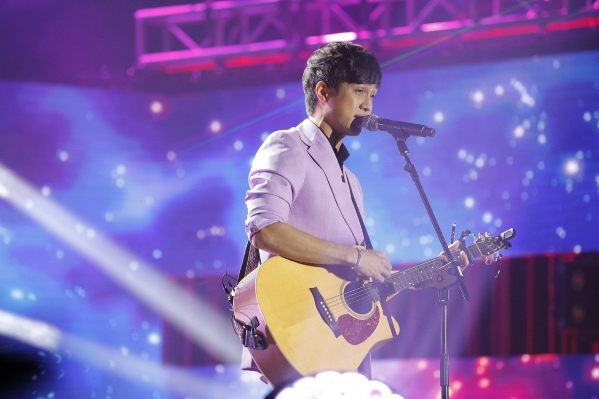 idolphilippines's tweet photo. ⭐️ [The Final 3 - Round 1] 

Kice performs his journey song "Your Love"

#IdolPH2GrandWinner 

🔗 Watch here LIVE: https://t.co/b54QvkzKKZ

🔗 TO VOTE, download the Uplive app: https://t.co/oVVd73STdq https://t.co/GetCXWRmKo