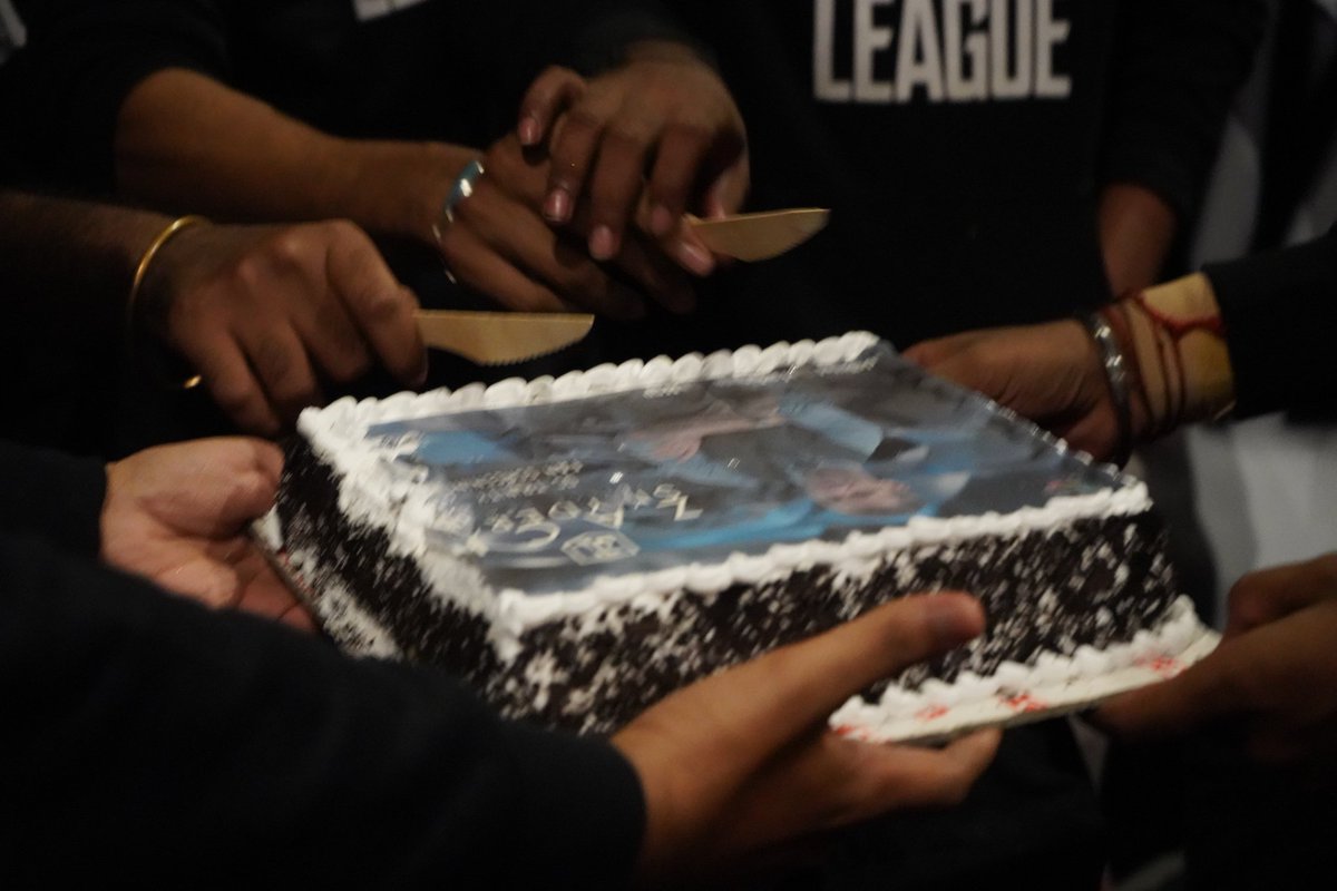 DcTrinity3's tweet photo. Surreal, Ecstatic Day in My Entire Life...

So Much of Effort i had put on this massive World's never ever happened phenomenon...

#RestoreTheSnyderverse &amp; #SnyderCutInTheatres 

Proud Snyder Bots &amp; Snyder Cake 🎂

#DCTrinity (IG, Vero, Twitter, YT) Fan Screening

(Thread 4/4) https://t.co/fI1dxOcHdy