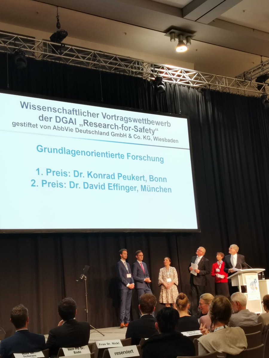 Bonhanza_group's tweet photo. A great success for the BonHanZA team: @PeukertKonrad won the first prize for the best scientific talk at the #anesthesia conference #hai2022 and @christianbode10 won the Heinrich-Dräger-Prize for #intensivecaremedicine 2022. Congratulations to Konrad and Christian🎉! https://t.co/cub9t9xNbw