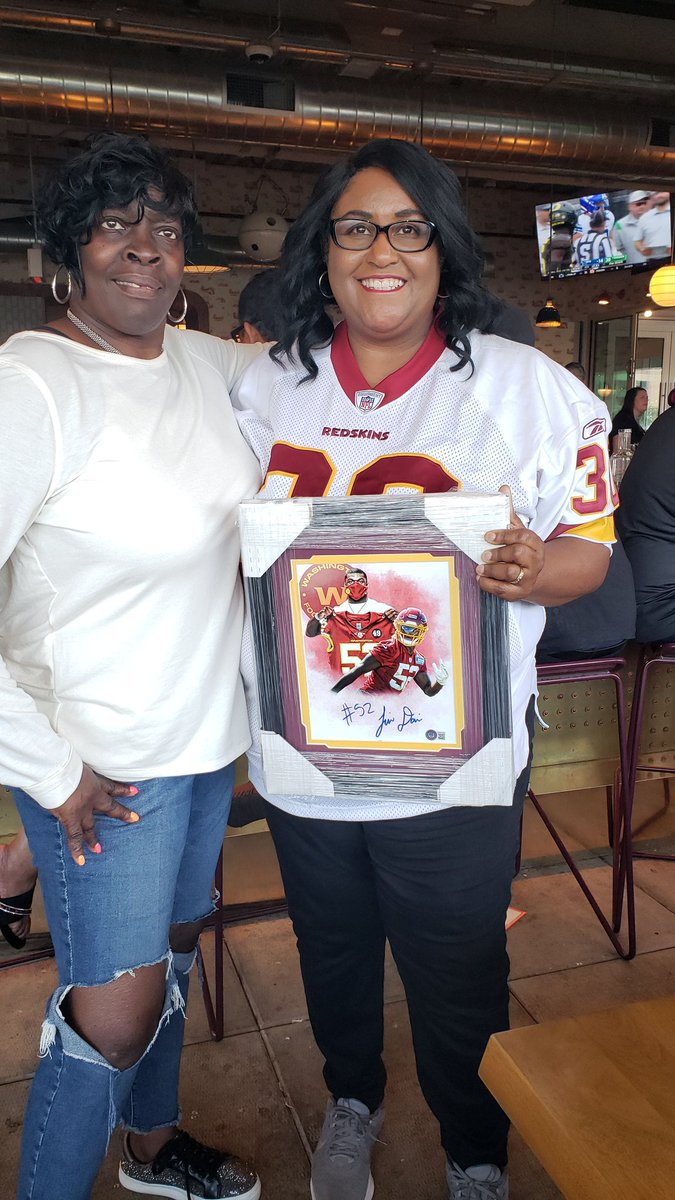 RallyCaptain's tweet photo. Big shout out goes to everyone that came out to Union Assembly for the Unofficial Official Fan rally. Thanks to Woodbridge Collectibles for donating the Jamin Davis autographed picture and Fred smooot autographed jersey and being a sponsor of the @DMVMessHall podcast. https://t.co/dntJLRmGNI