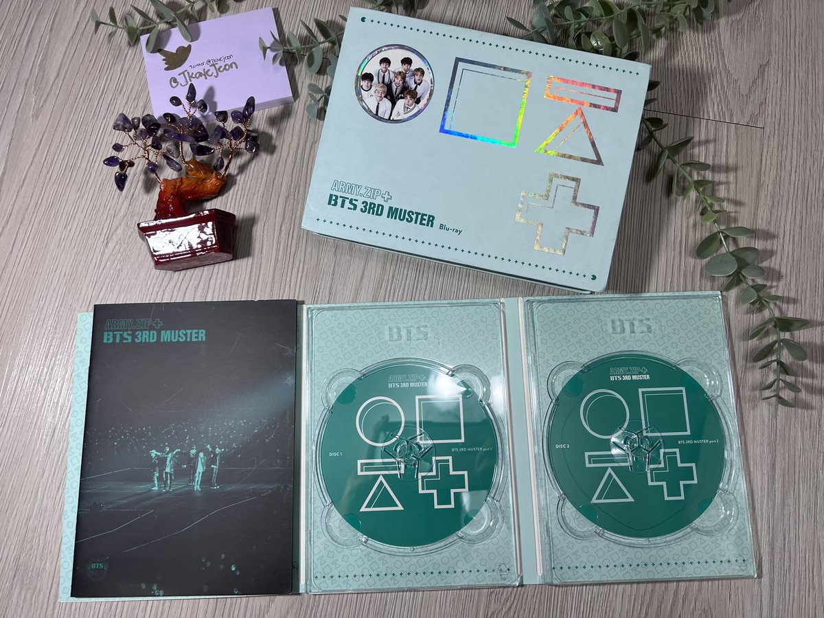 JKayeJEON's tweet photo. wts lfb onhand bts merch

3rd Muster Bluray Korea w/ Jungkook Standee

Mine- 3k
Steal- 4k
Grab- 5k

reply mine/steal/grab 

DOP:Oct. 31,2022
NO cancellation

bts ph kr br pc jk ph https://t.co/kVQM64eoru