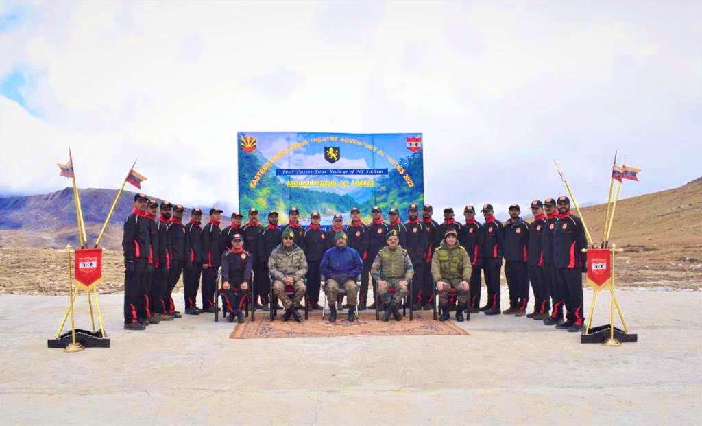 Trishakticorps_IA (@trishakticorps) on Twitter photo #EasternCommandTransTheatreAdventureActivities
GOC #TrishaktiCorps flags off #Trekking expedition in North East #Sikkim. #TrishaktiWarriors along with 5 civilian participants will trek 160 Kms across 4 Passes and 4 pristine Valleys in 14 days.
<a href="/adgpi/">ADG PI - INDIAN ARMY</a>
<a href="/easterncomd/">EasternCommand_IA</a> #EasternCommandTransTheatreAdventureActivities
GOC #TrishaktiCorps flags off #Trekking expedition in North East #Sikkim. #TrishaktiWarriors along with 5 civilian participants will trek 160 Kms across 4 Passes and 4 pristine Valleys in 14 days.
<a href="/adgpi/">ADG PI - INDIAN ARMY</a>
<a href="/easterncomd/">EasternCommand_IA</a>