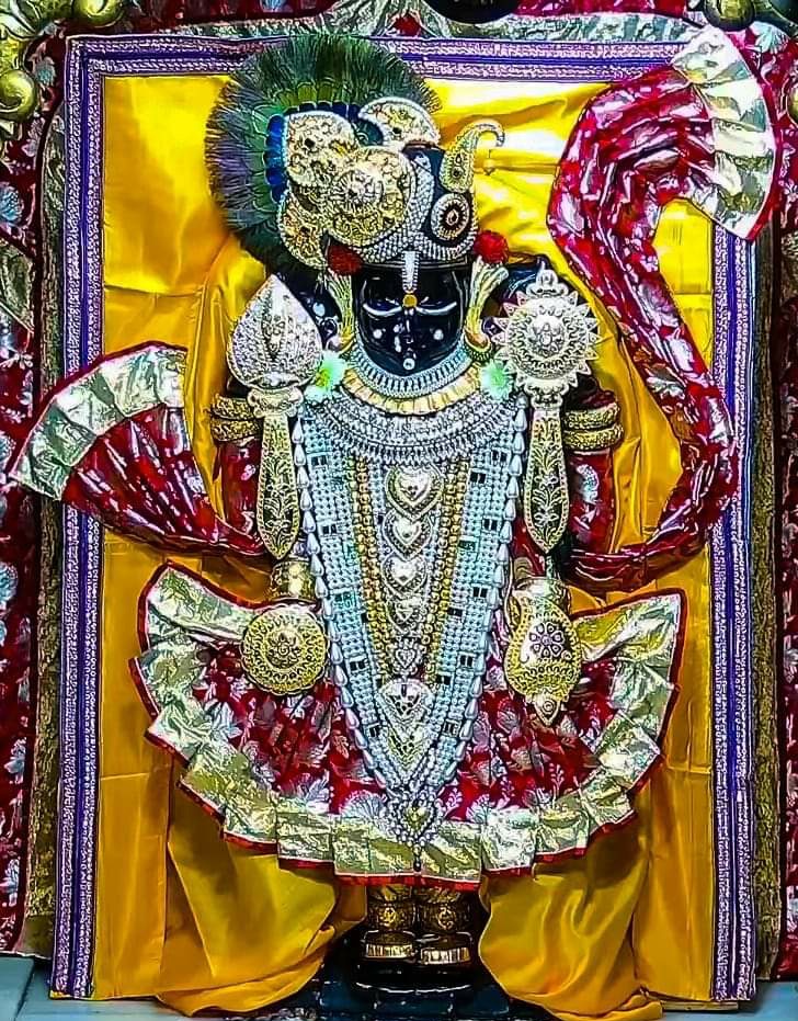 JaiDwarkadhish_'s tweet photo. 🌺 जय द्वारकाधीश 🌺
 🙏🏻 संध्या दर्शन 🙏🏻 https://t.co/O6RzpZQbjC