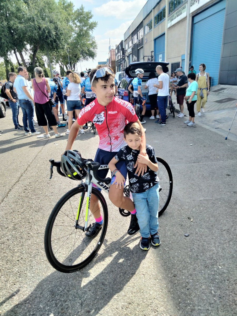 Carrera Fuenlabrada
Segundo clasificado 💪🚴🐤
Poco a poco chico mío