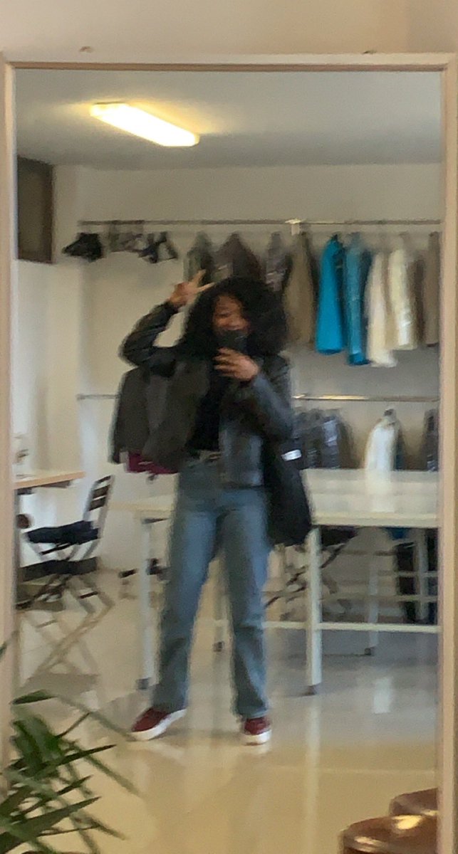 GM!☀️ I just wanted to say, I’m actually super proud of myself for juggling being a recent small business owner and this NFT space. Not easy but I’m trying my best. 😌🦾