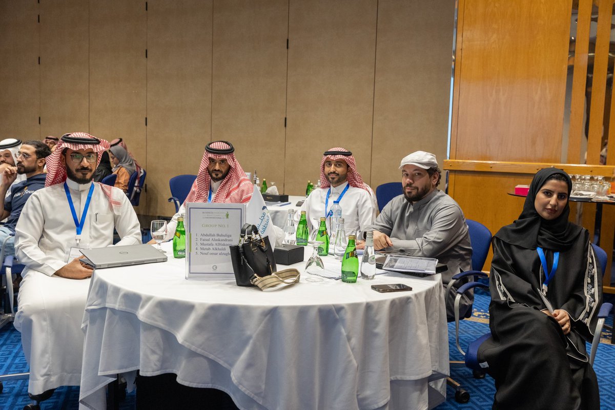  Faisal Al?&®α∩ḯ  tweet media