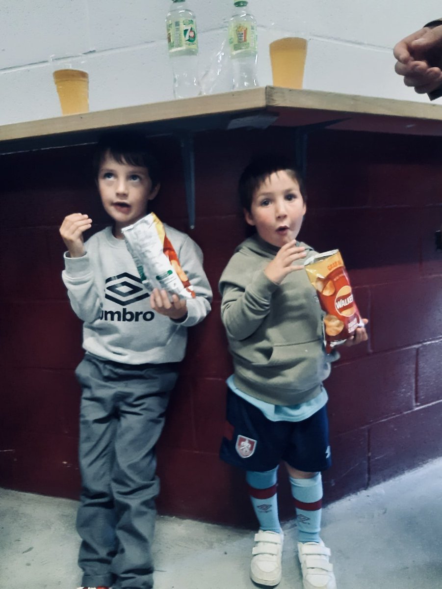 lgray1989's tweet photo. Two pints of lager and a packet of crisps. First game for the little one. @BurnleyOfficial @StraydogDave https://t.co/9BWkkCdejg