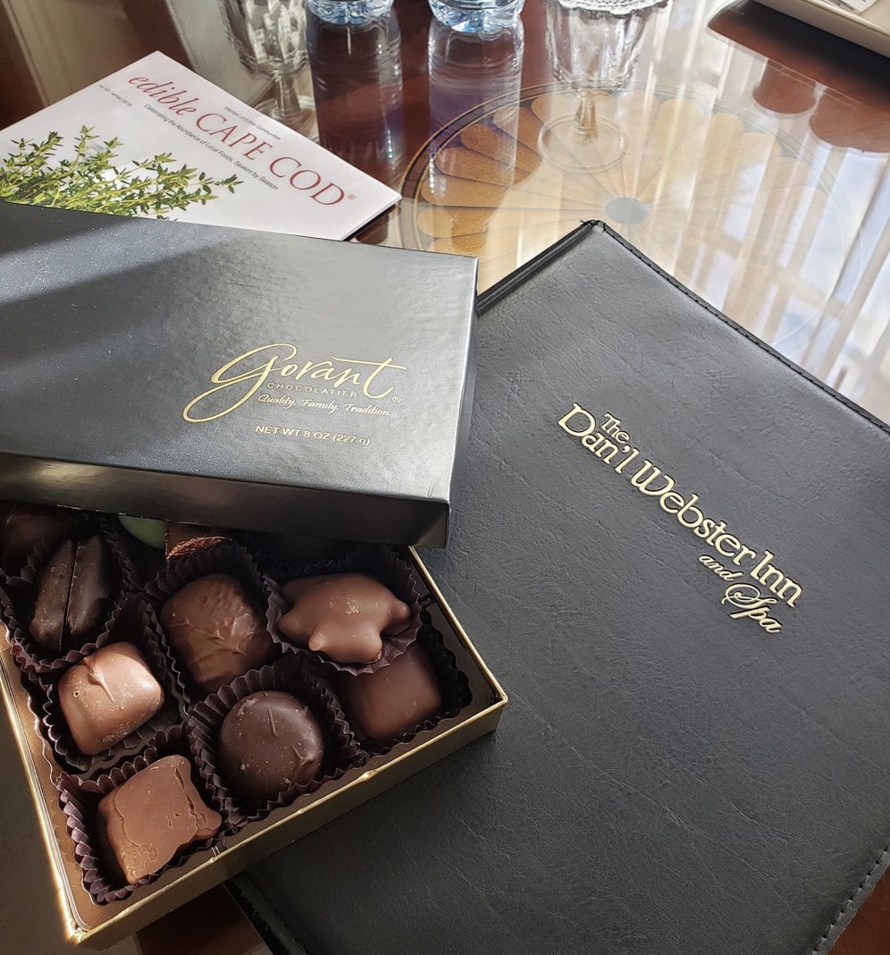 WebsterInn's tweet image. Nothing like a decadent chocolate...
.
.#capecodawaitsyou #IGcapecod #capeology #BestofCapecod #spa #Spalife #visitMassachusetts #visitma #VisitNewEngland