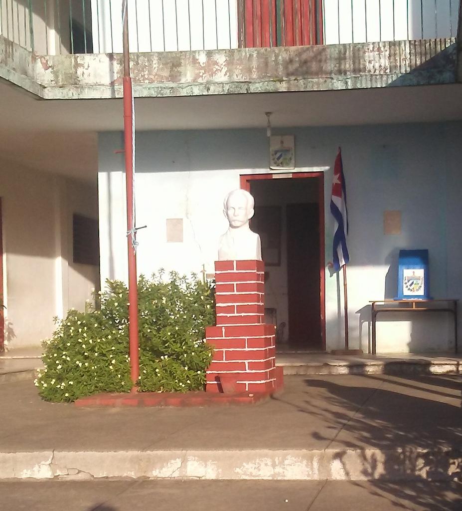 Creadas ya las condiciones desde temprano para la Prueba Dinámica en el Colegió Electoral que alberga el Colectivo Pioneril 26 de Julio en Santa Lucia #Cuba  #UJCdeCuba #SanctiSpiritus #Referendo #TuVotoCuenta #CenCuba #códigosí
