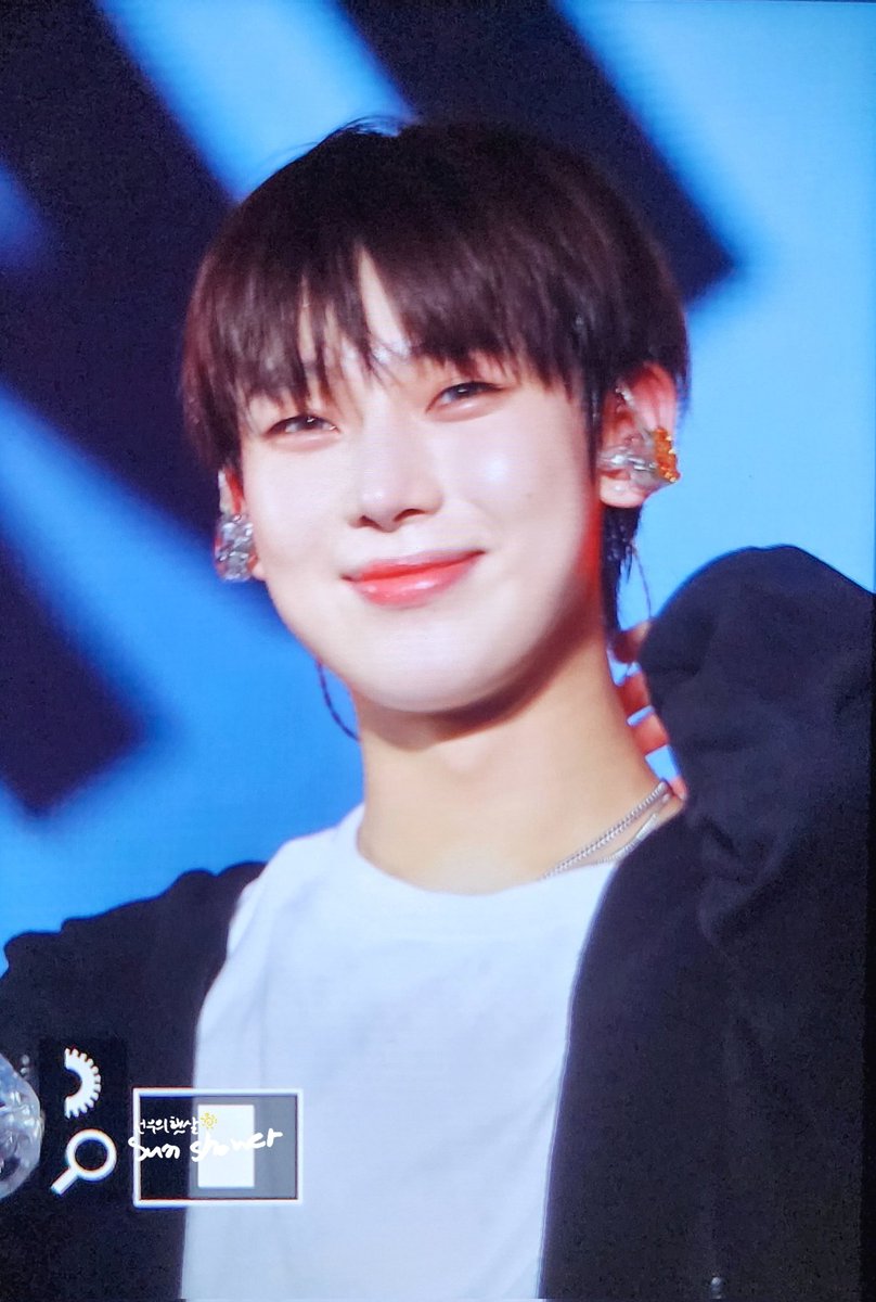 sunshower624's tweet photo. 220918 MANIFESTO in Seoul 막콘
 #SUNOO #엔하이픈 #선우 #ENHYPEN https://t.co/FaOtbT1MKP