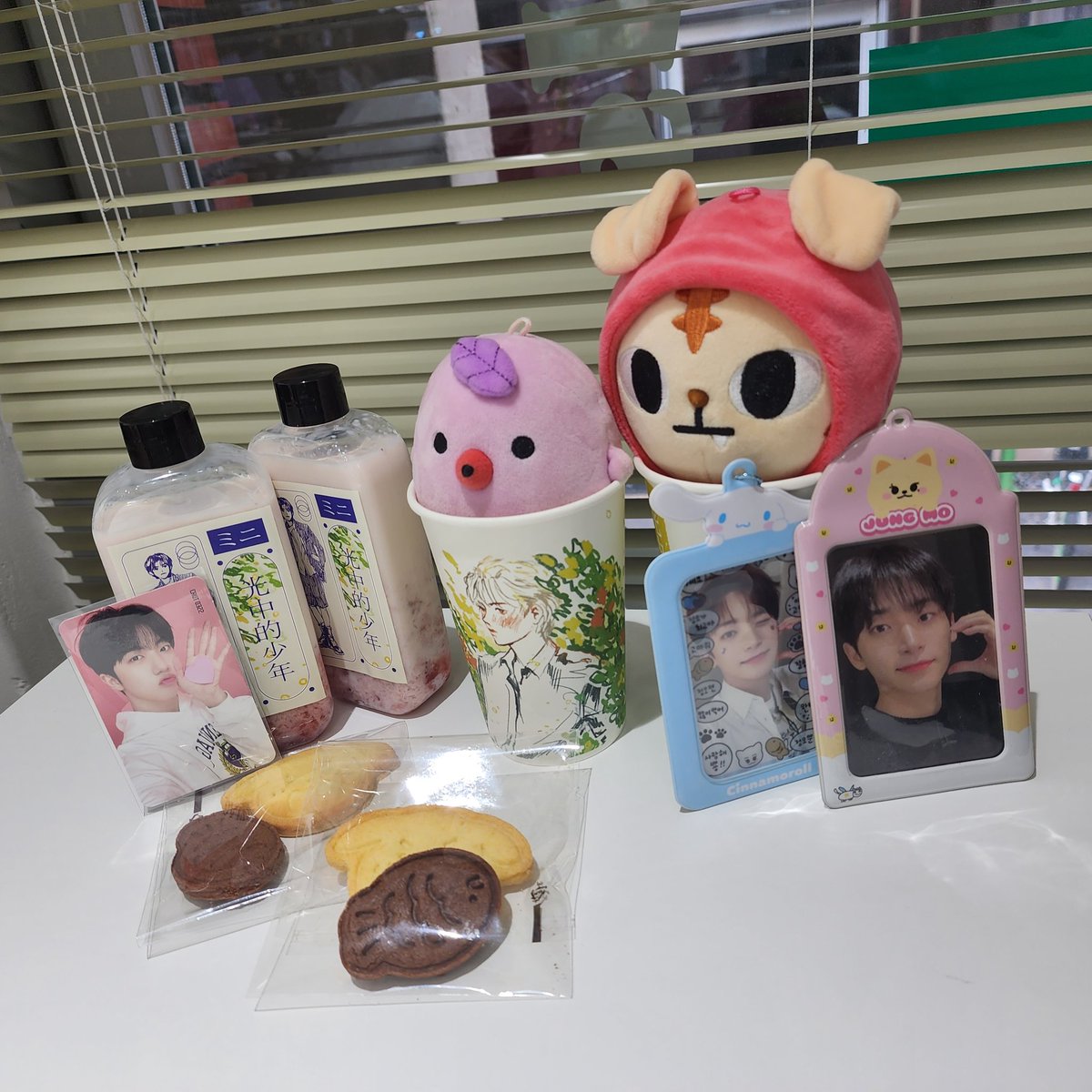mo9ti's tweet photo. 📍카페투스프링 뚝섬
카페가 예쁘고 양파가 착해요 💓
너무 귀엽고 따듯했던 그림들 보고 올수있어서 좋았음😊
이런생카는 처음이야...ㅉ6...

#光中的少年
#강민희무제한제공진실사건 https://t.co/olMsKHajst