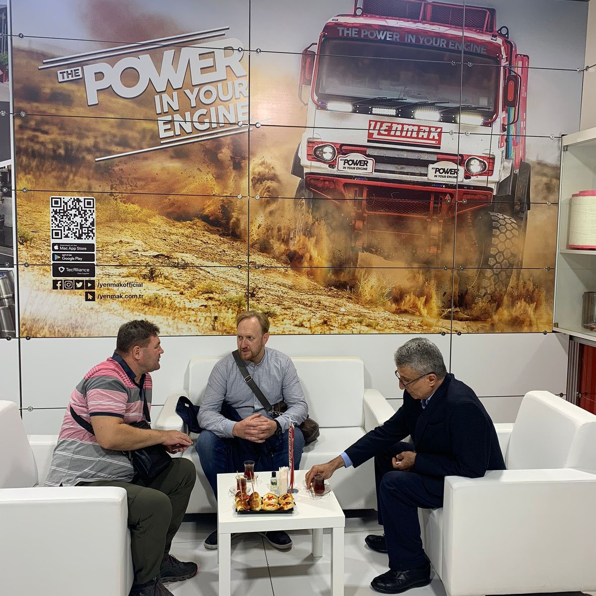 yenmakofficial's tweet photo. 3️⃣'rd day from our booth.
Thank you for your visit. #automechanika #frankfurt continues until September 17th.
Stand No Hall 1.1 / H02
#yenmak #motorParçaları #engineParts #motorunuzdakiGüç #thePowerInYourEngine #cylinderliner #piston #exhibition #fair #automechanikafrankfurt https://t.co/1xt3V6Ldb4