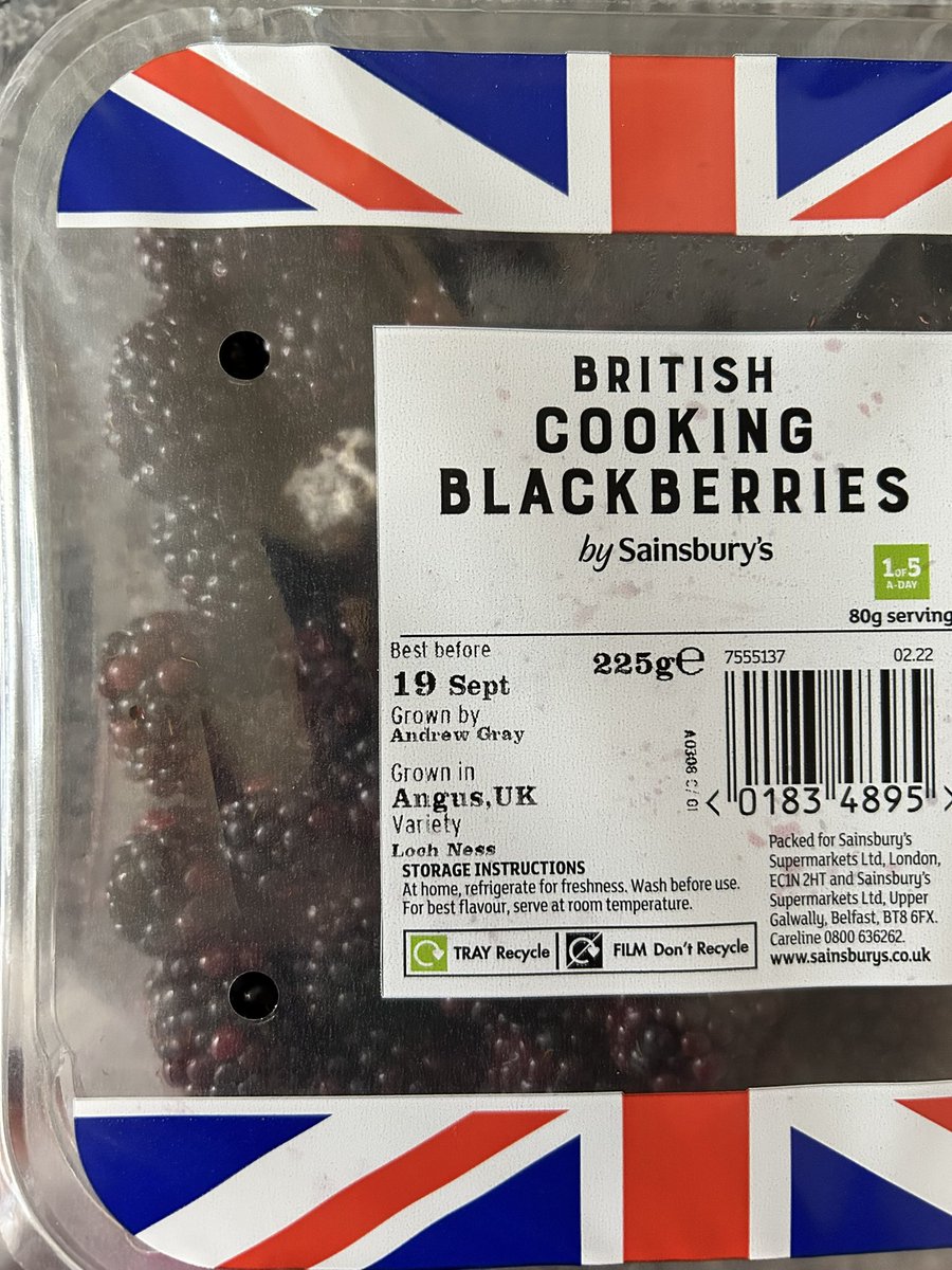 jdhll's tweet photo. @sainsburys hello, I had my shopping delivered yesterday evening and have just gone to open my blackberries and they’re mouldy! I can’t get into a store until next weekend so I can’t really keep hold of them for a whole week (and don’t really want to!). Can you help? https://t.co/v2AKYPPFX8