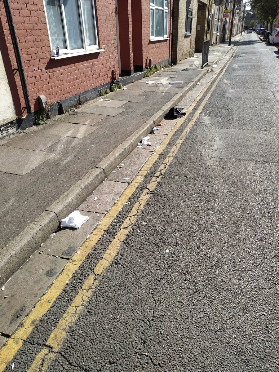 TransitionPboro's tweet photo. Thank you to our small but efficient team yesterday. We collected 5 bags and what we believe to be a piece from  a car.

Bags: 60/312 (we need to up our game).

#5thingsclear #litterpick #litterbug #litterheroes #BeTheChange 
#SustainablePeterborough 🌱💚 https://t.co/XSrhkBXtch