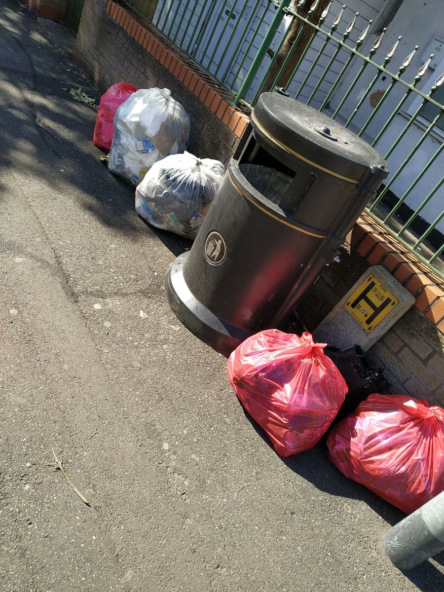 Thank you to our small but efficient team yesterday. We collected 5 bags and what we believe to be a piece from  a car.

Bags: 60/312 (we need to up our game).

#5thingsclear #litterpick #litterbug #litterheroes #BeTheChange 
#SustainablePeterborough 🌱💚