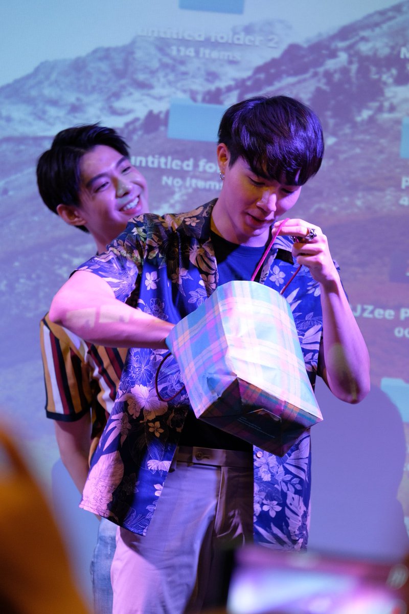 mintsummer2333's tweet photo. That Year Today｜

20190914

#Saint_sup #ZeePruk 
#ZaintSee #CactuZS 
#NiceToZeeYou https://t.co/LFdBksRMu5