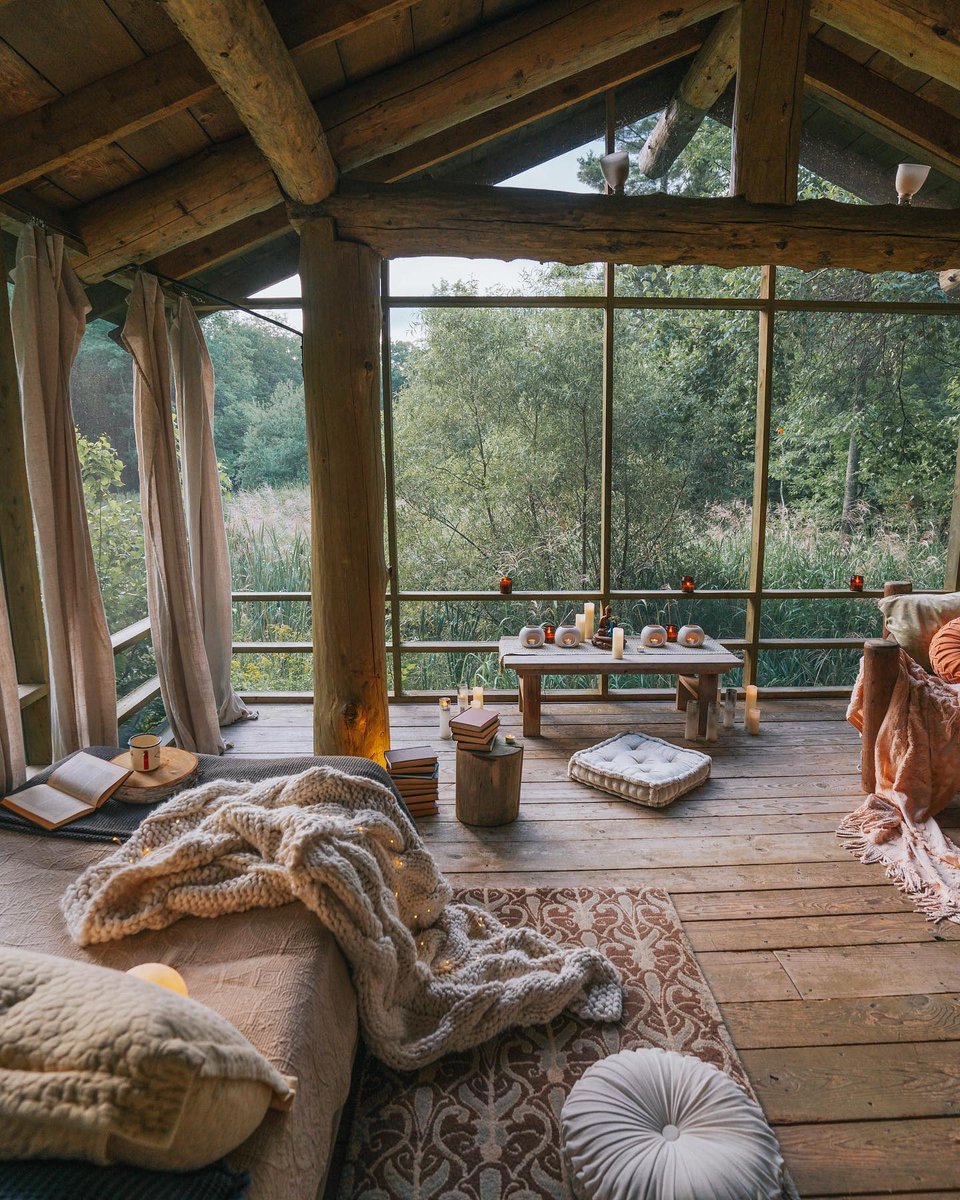 WallisFashion's tweet photo. This dreamy log cabin is where we wish we were this Sunday π€©
#foreverwallis #wallisfashion #wallisloves #getaway #logcabin https://t.co/86ZZLRDqVU